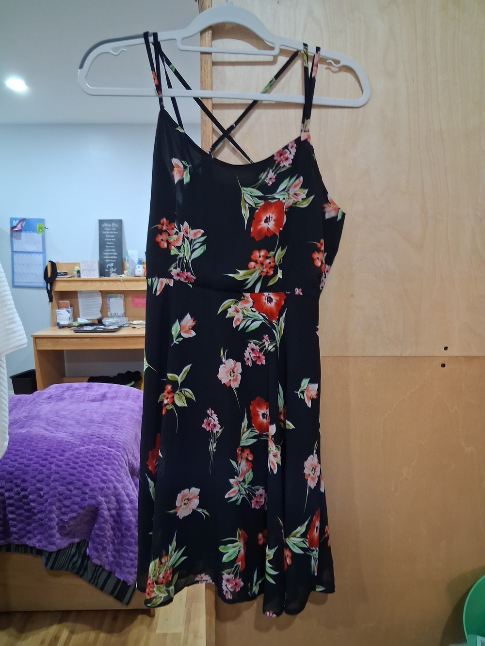 BE COOL Black Floral Crisscross Back Spaghetti-Strap Dress